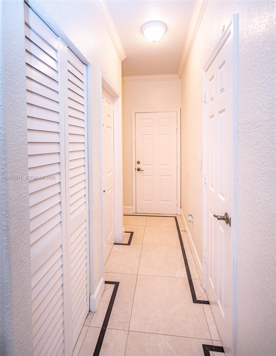 6772 NW 111th Ave, Doral FL 33178