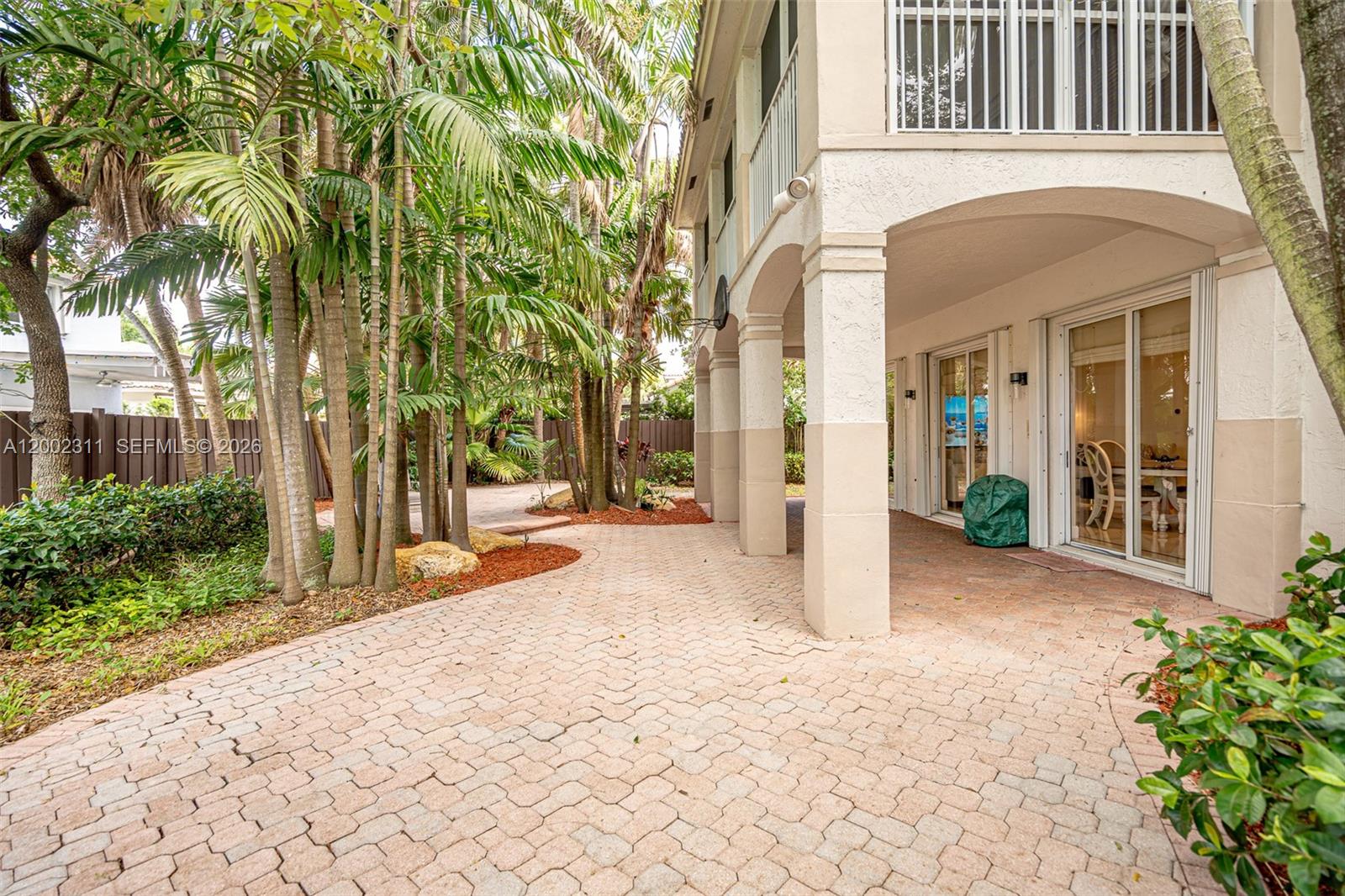 6772 NW 111th Ave, Doral FL 33178