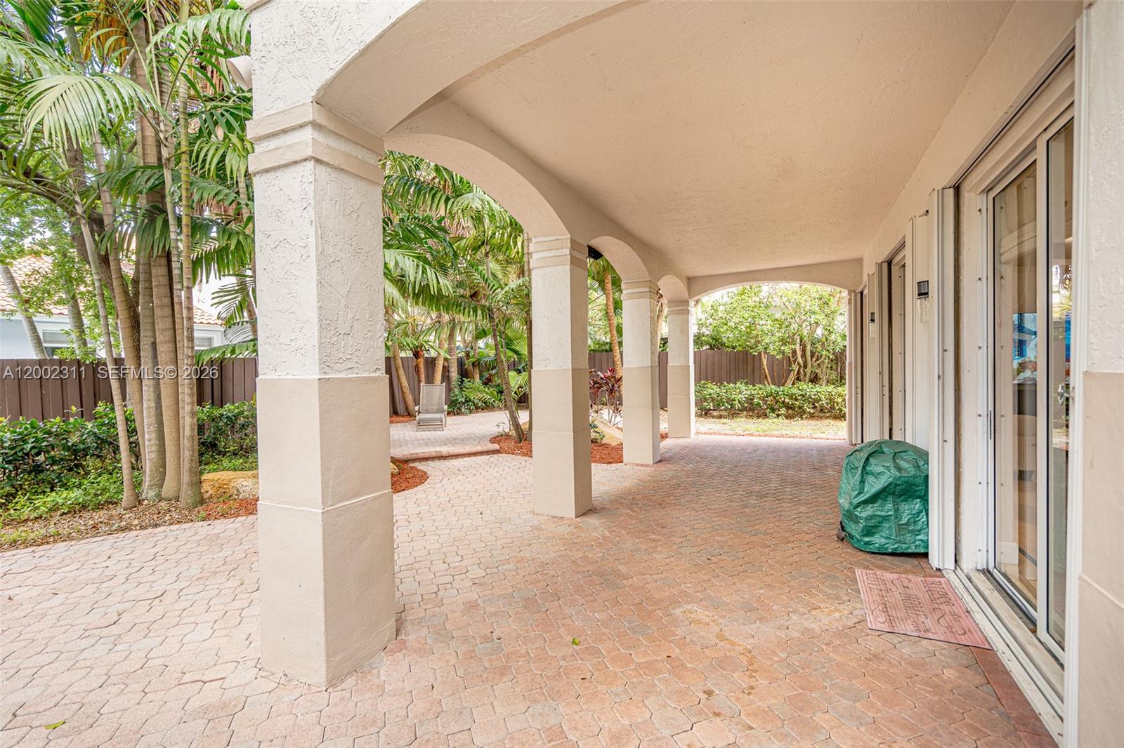 6772 NW 111th Ave, Doral FL 33178
