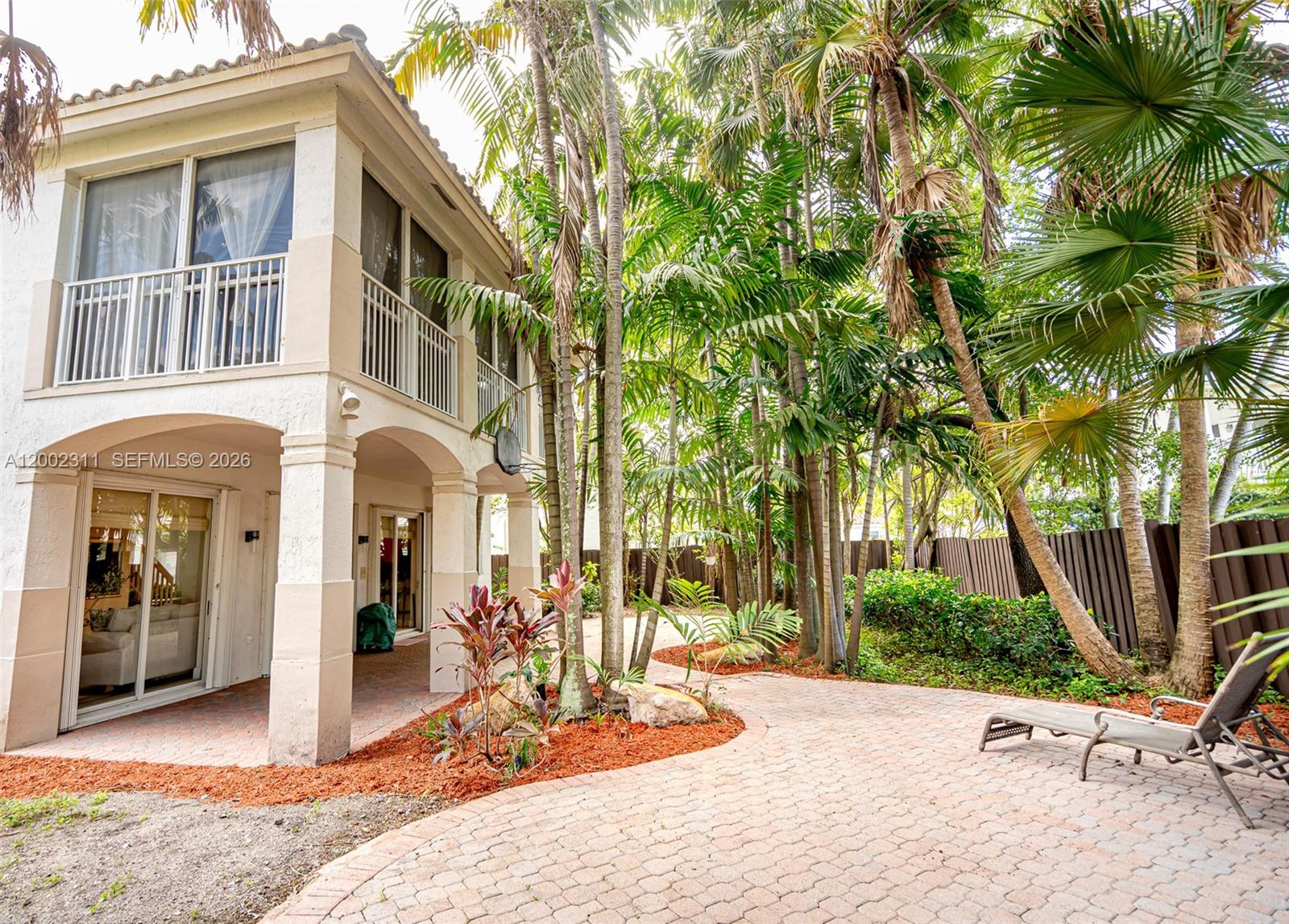 6772 NW 111th Ave, Doral FL 33178