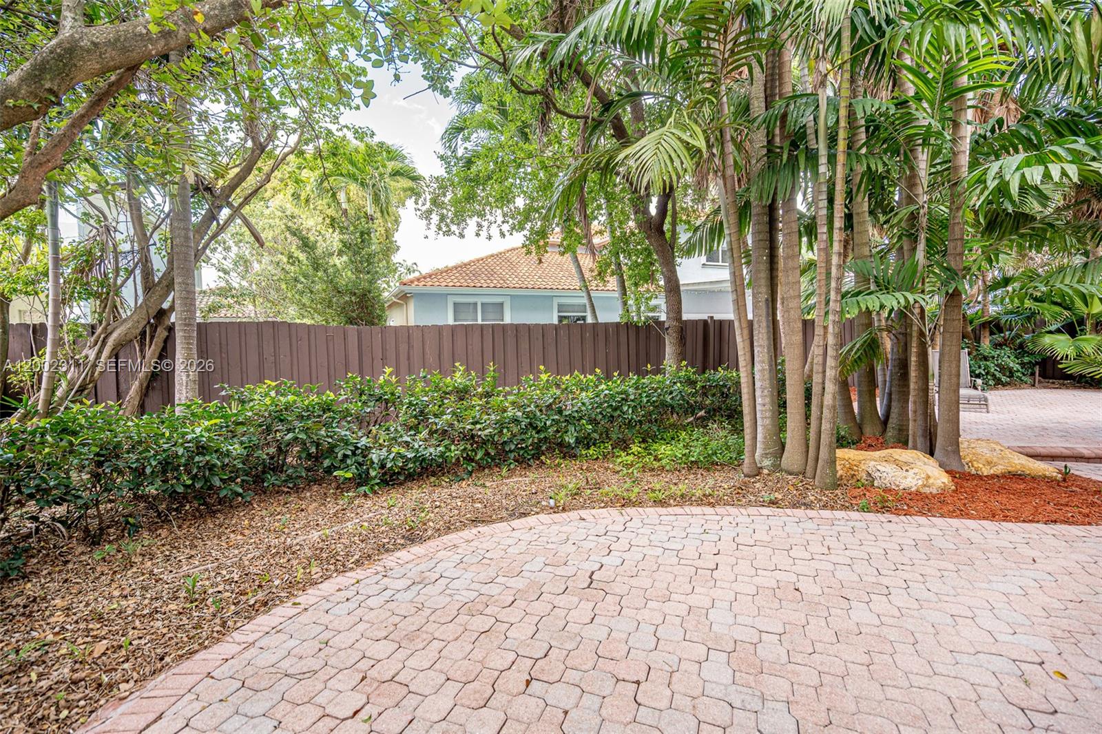 6772 NW 111th Ave, Doral FL 33178