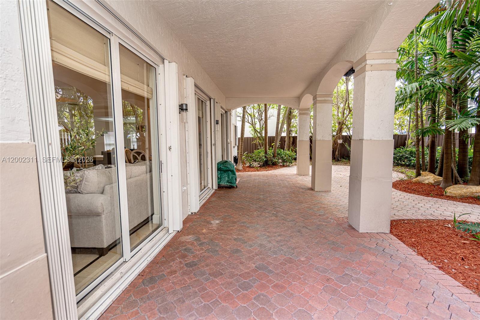6772 NW 111th Ave, Doral FL 33178