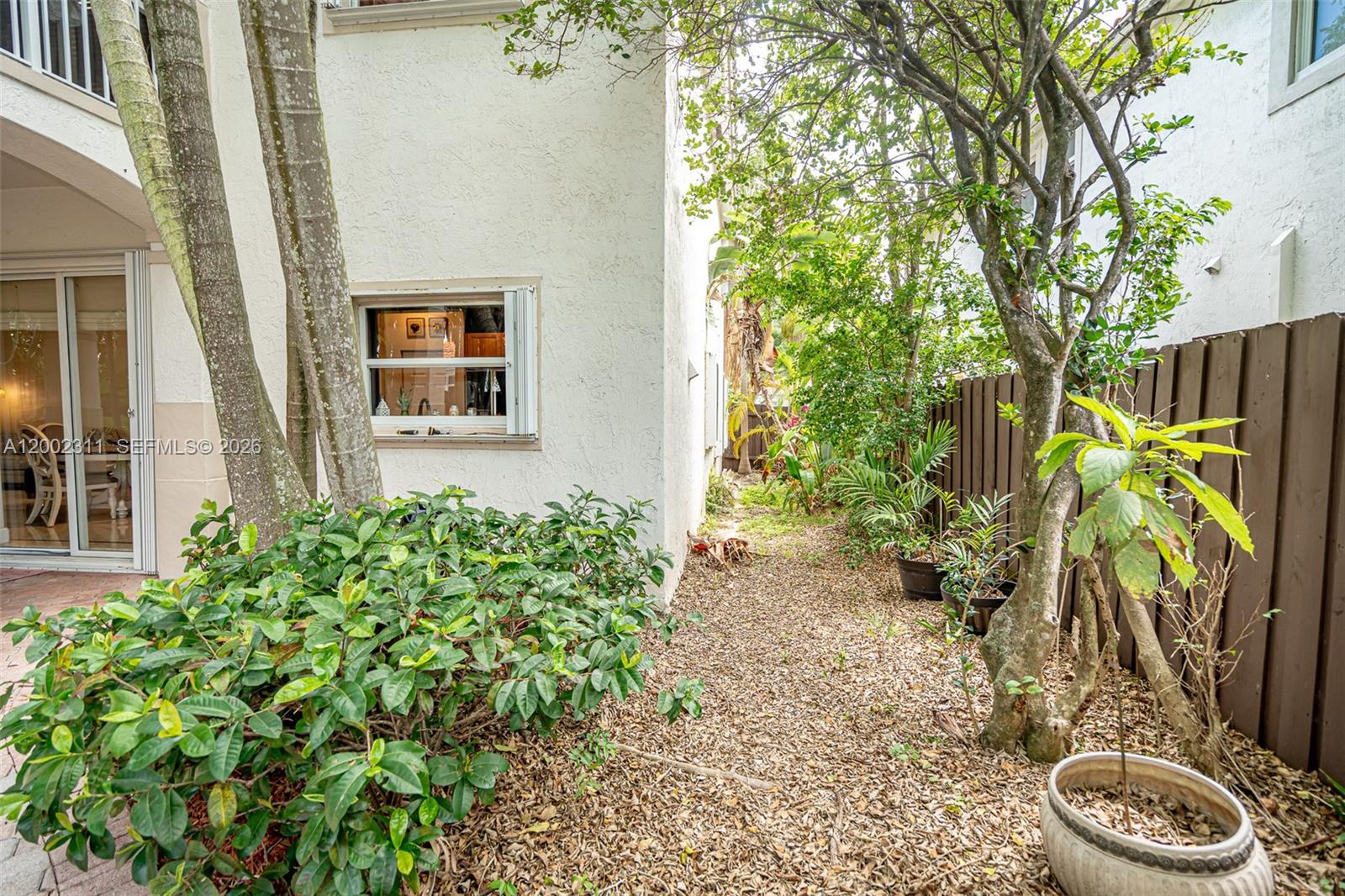 6772 NW 111th Ave, Doral FL 33178