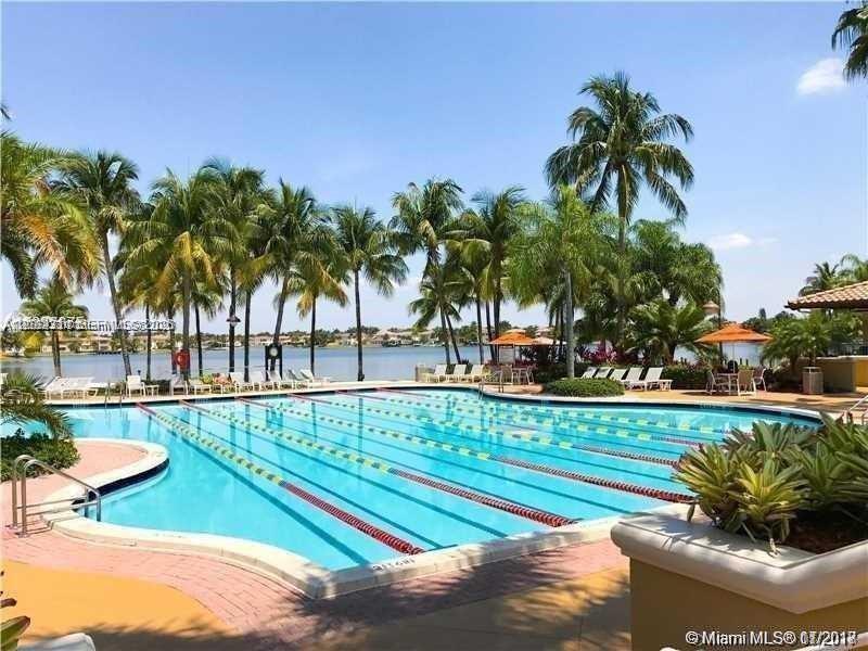 6772 NW 111th Ave, Doral FL 33178