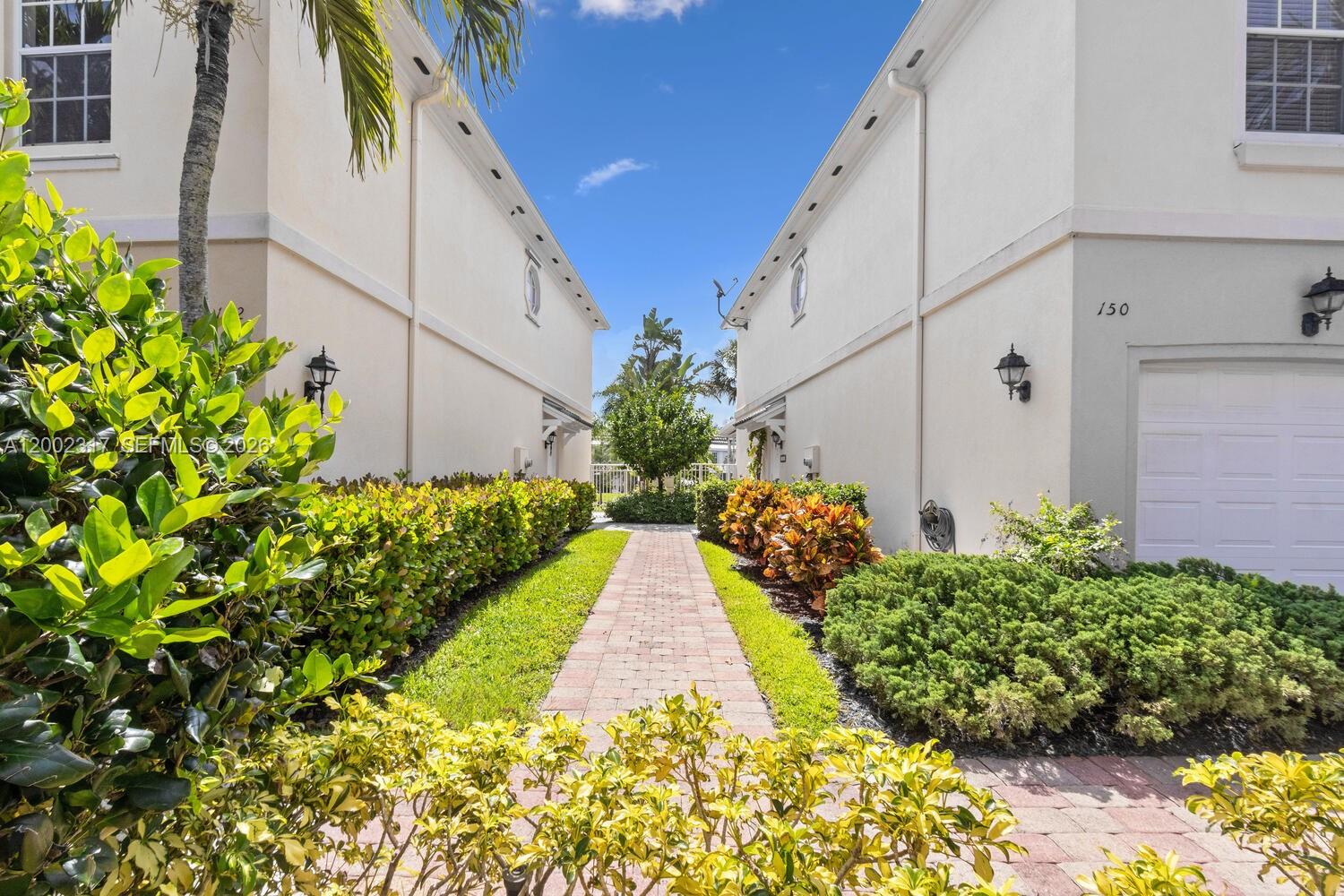 152 Santa Barbara Way #152, Palm Beach Gardens FL 33410