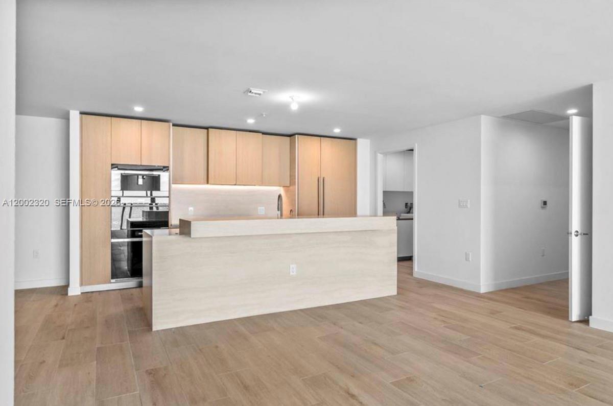 900 N Ocean Blvd #1202, Pompano Beach FL 33062