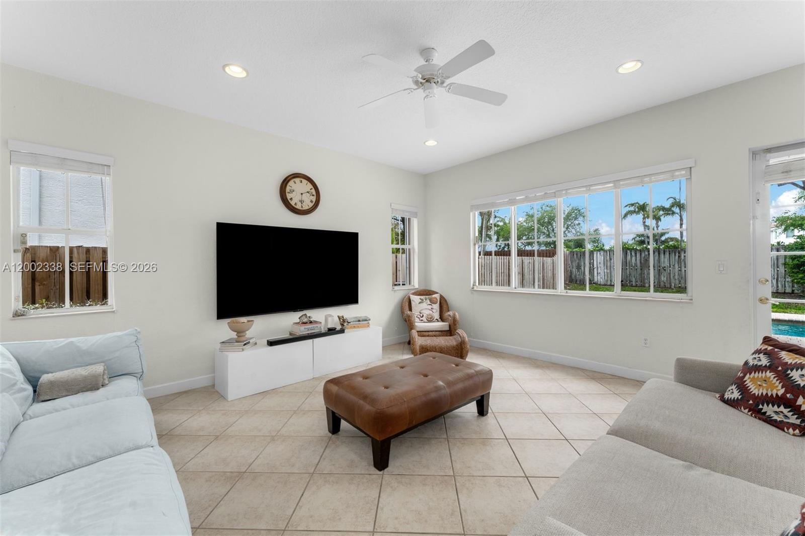 6914 NW 113th Pl, Doral FL 33178