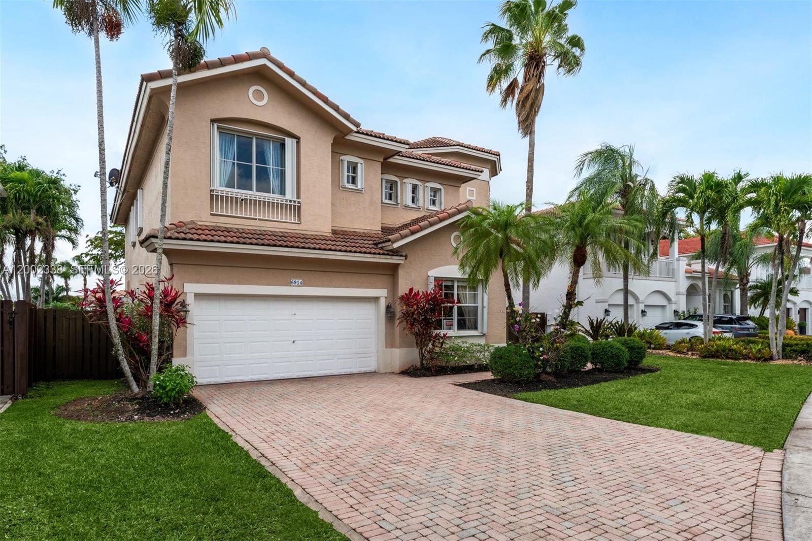 6914 NW 113th Pl, Doral FL 33178