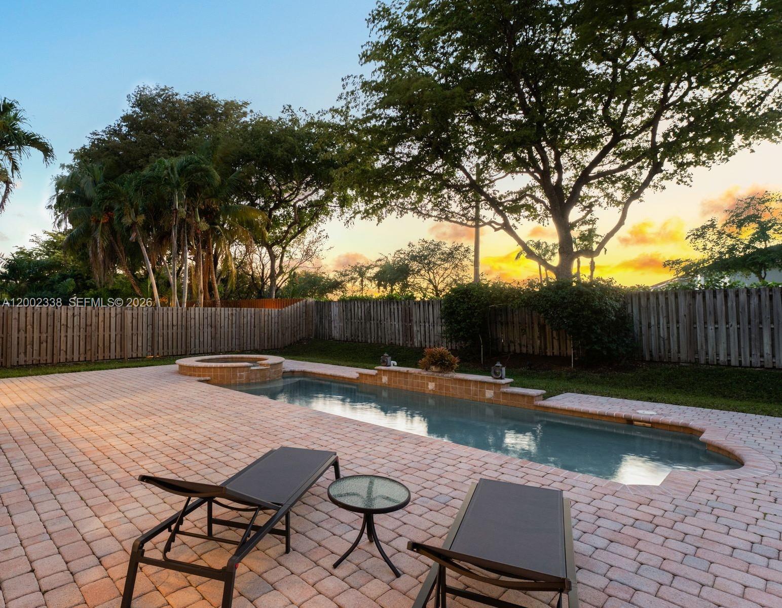6914 NW 113th Pl, Doral FL 33178