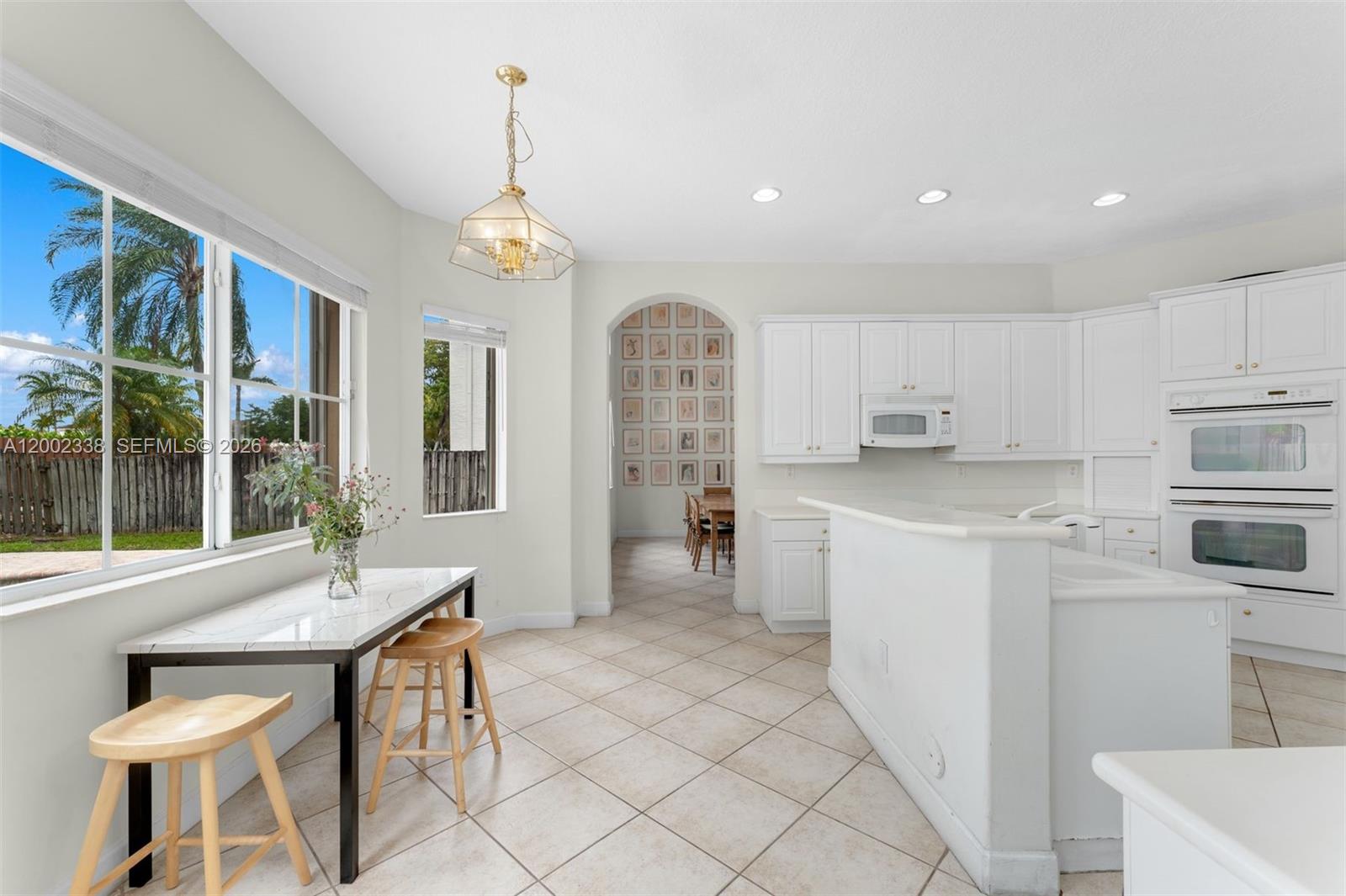 6914 NW 113th Pl, Doral FL 33178