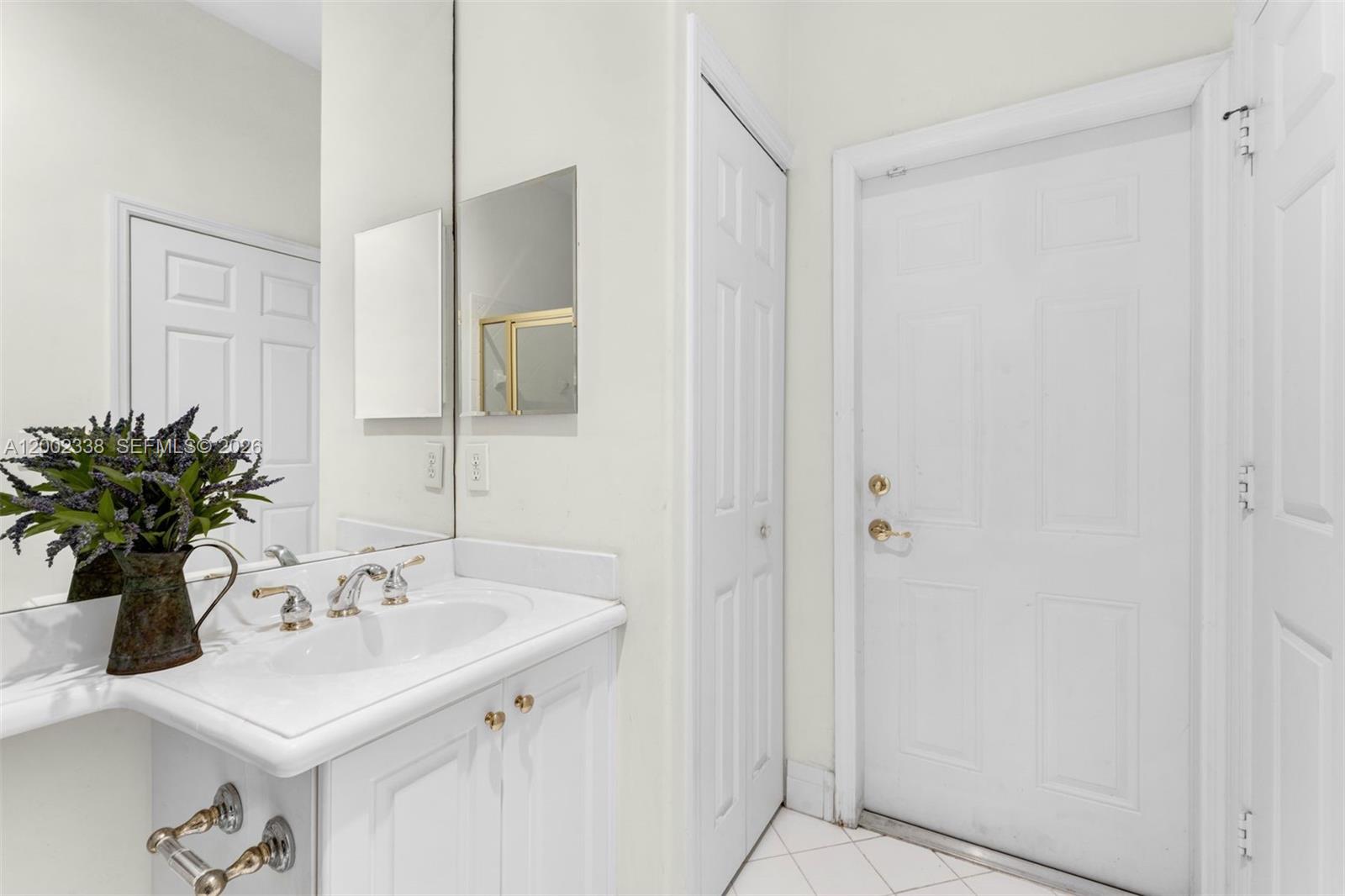 6914 NW 113th Pl, Doral FL 33178