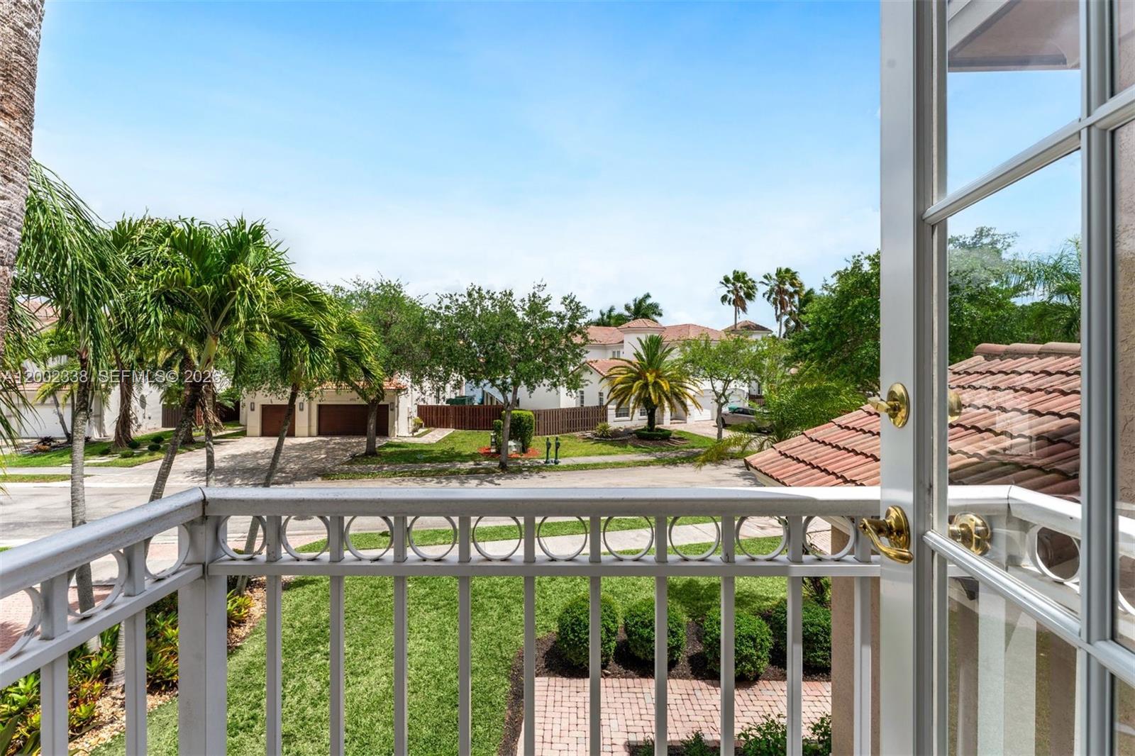 6914 NW 113th Pl, Doral FL 33178