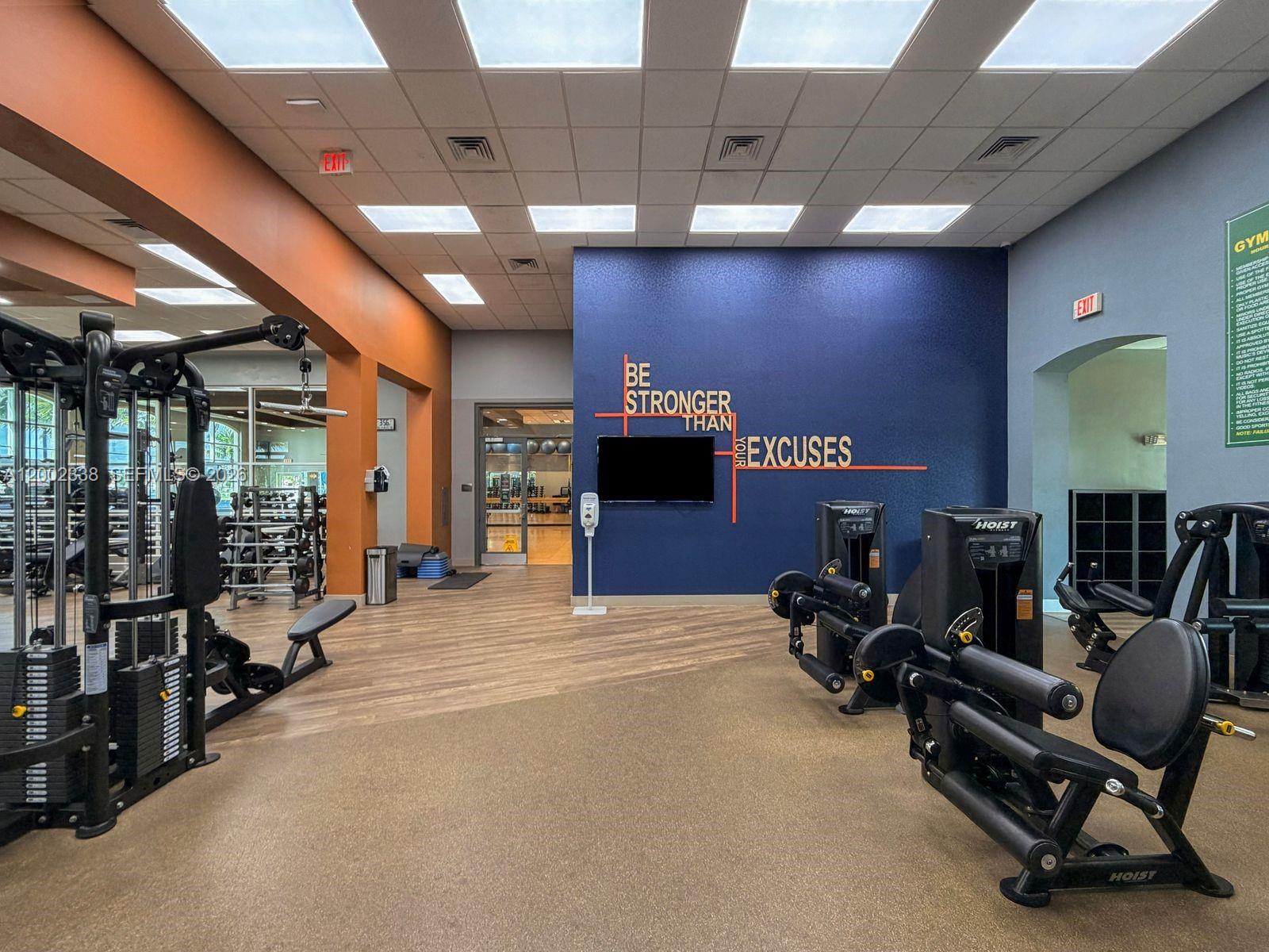 6914 NW 113th Pl, Doral FL 33178