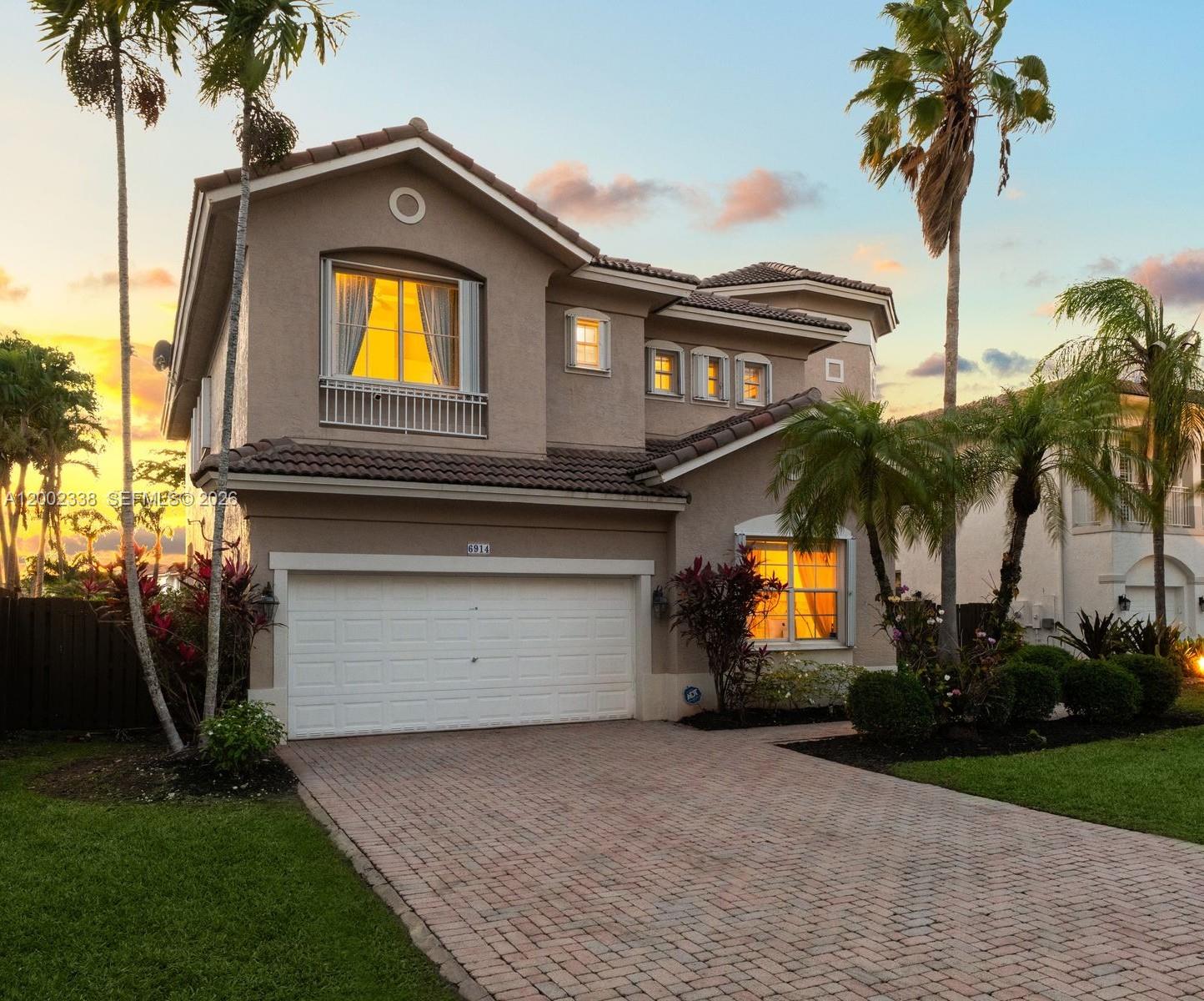 6914 NW 113th Pl, Doral FL 33178