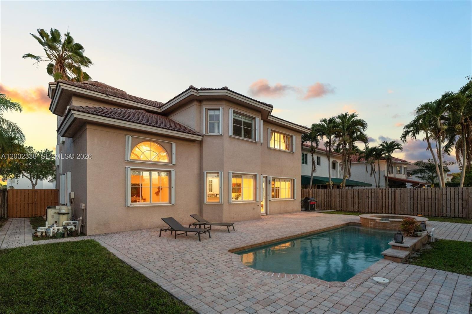 6914 NW 113th Pl, Doral FL 33178
