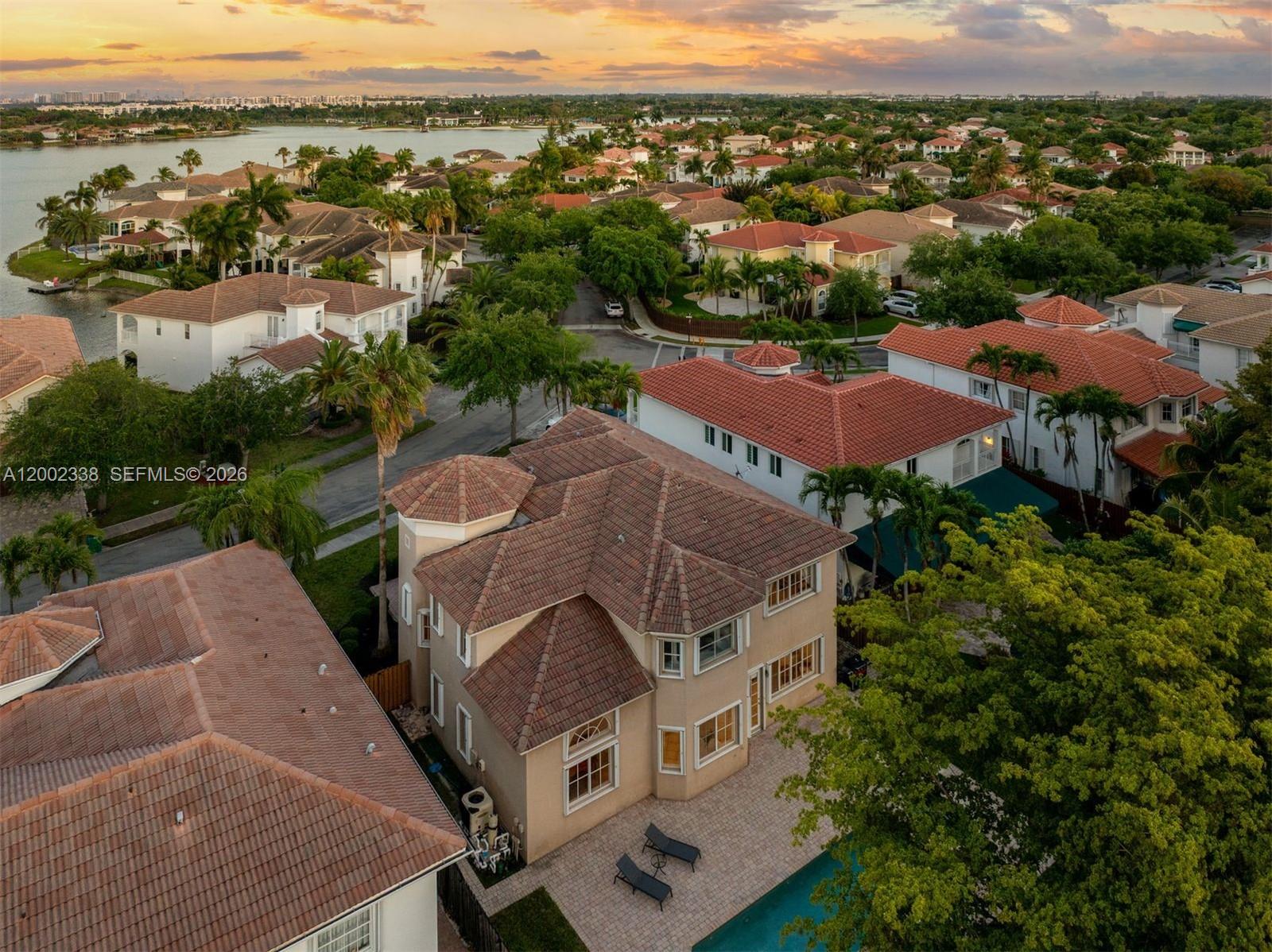 6914 NW 113th Pl, Doral FL 33178