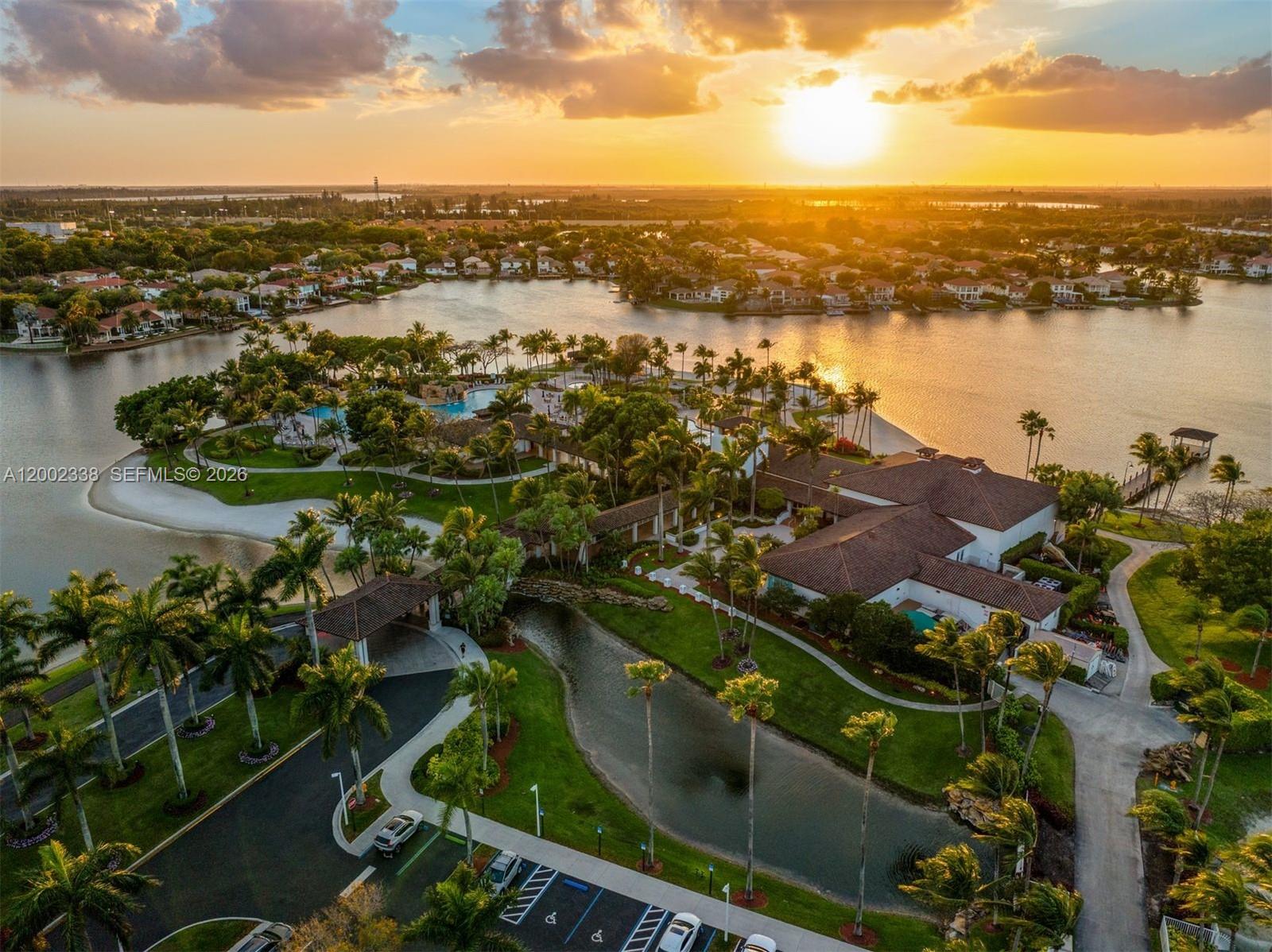 6914 NW 113th Pl, Doral FL 33178