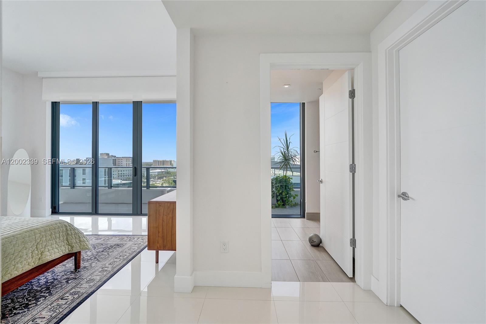 2960 NE 207th St #1205, Aventura FL 33180