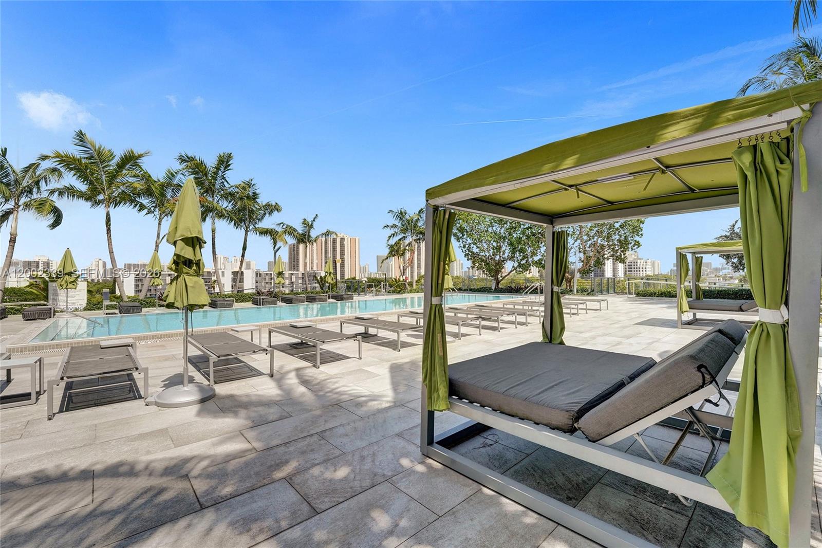 2960 NE 207th St #1205, Aventura FL 33180