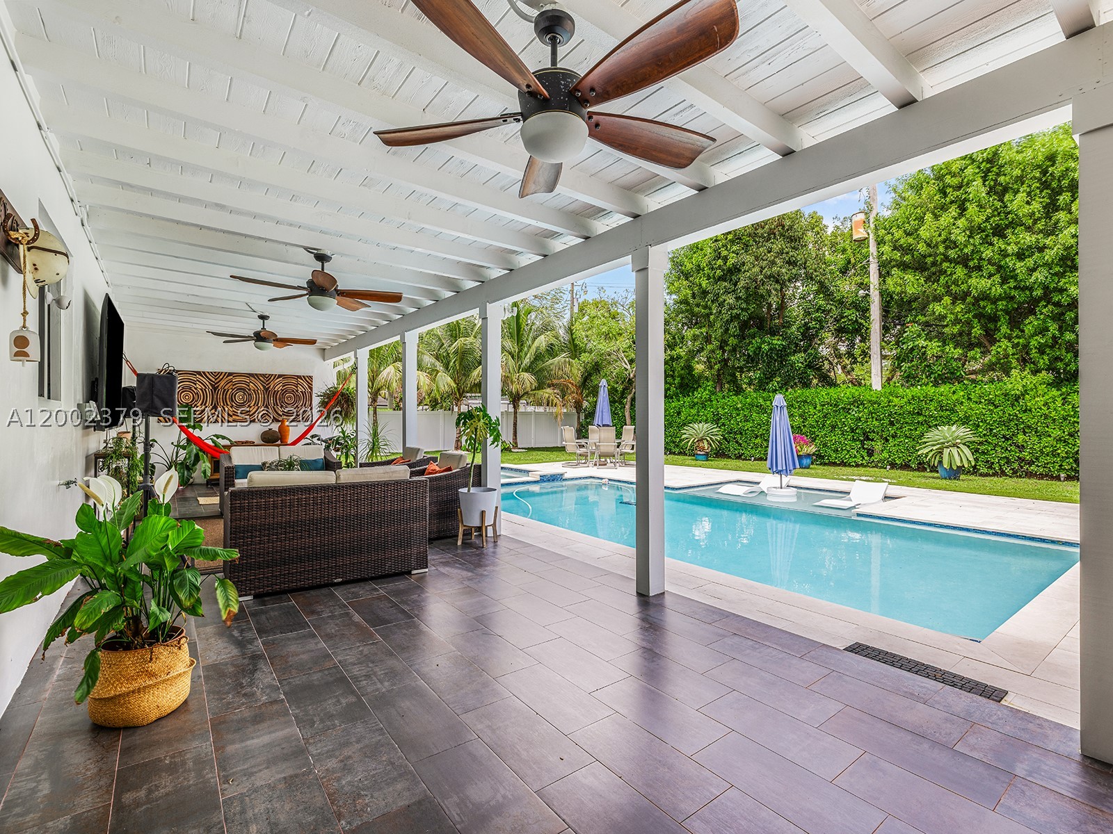 7495 SW 73rd Ter, Miami FL 33143