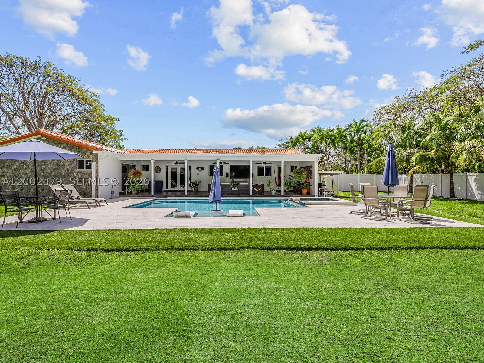 7495 SW 73rd Ter, Miami FL 33143