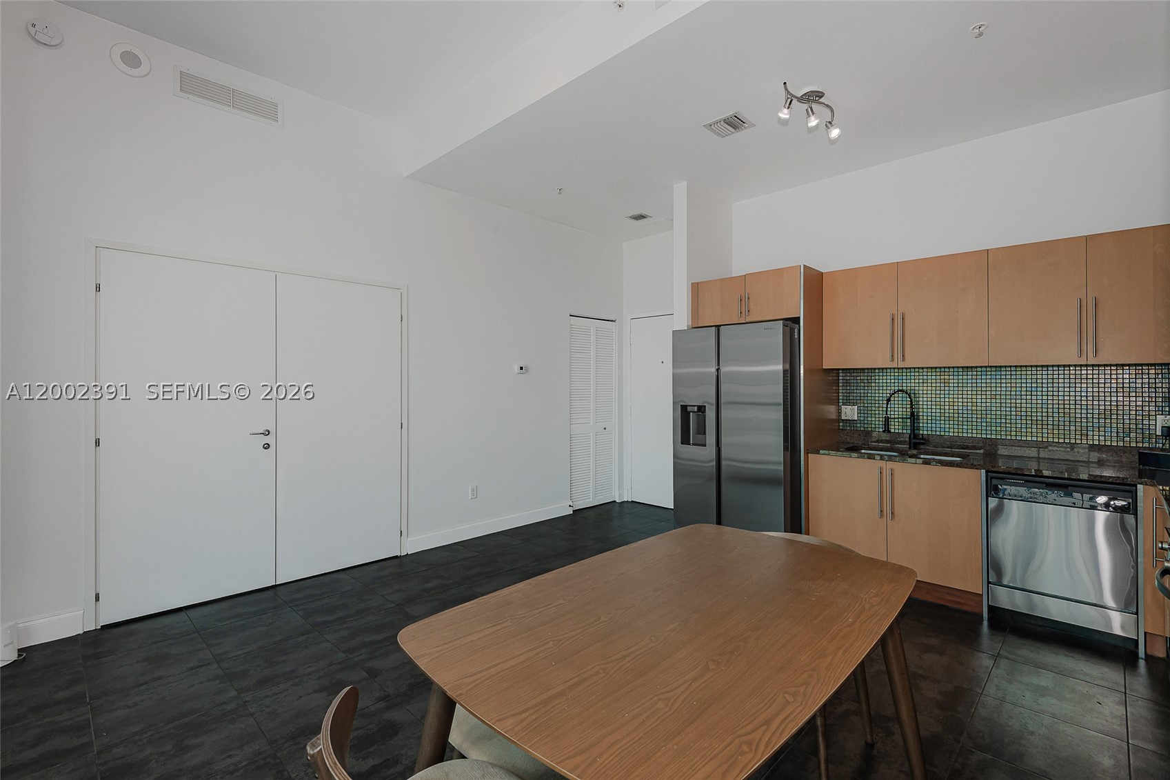 300 S Biscayne Blvd #PH-3903, Miami FL 33131