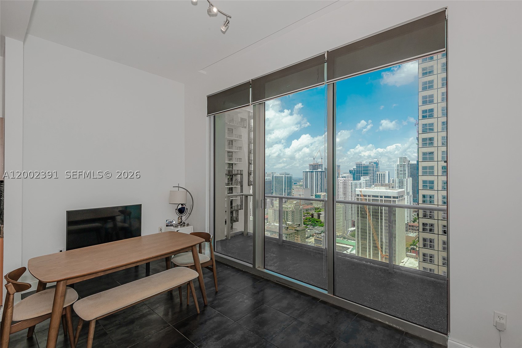 300 S Biscayne Blvd #PH-3903, Miami FL 33131