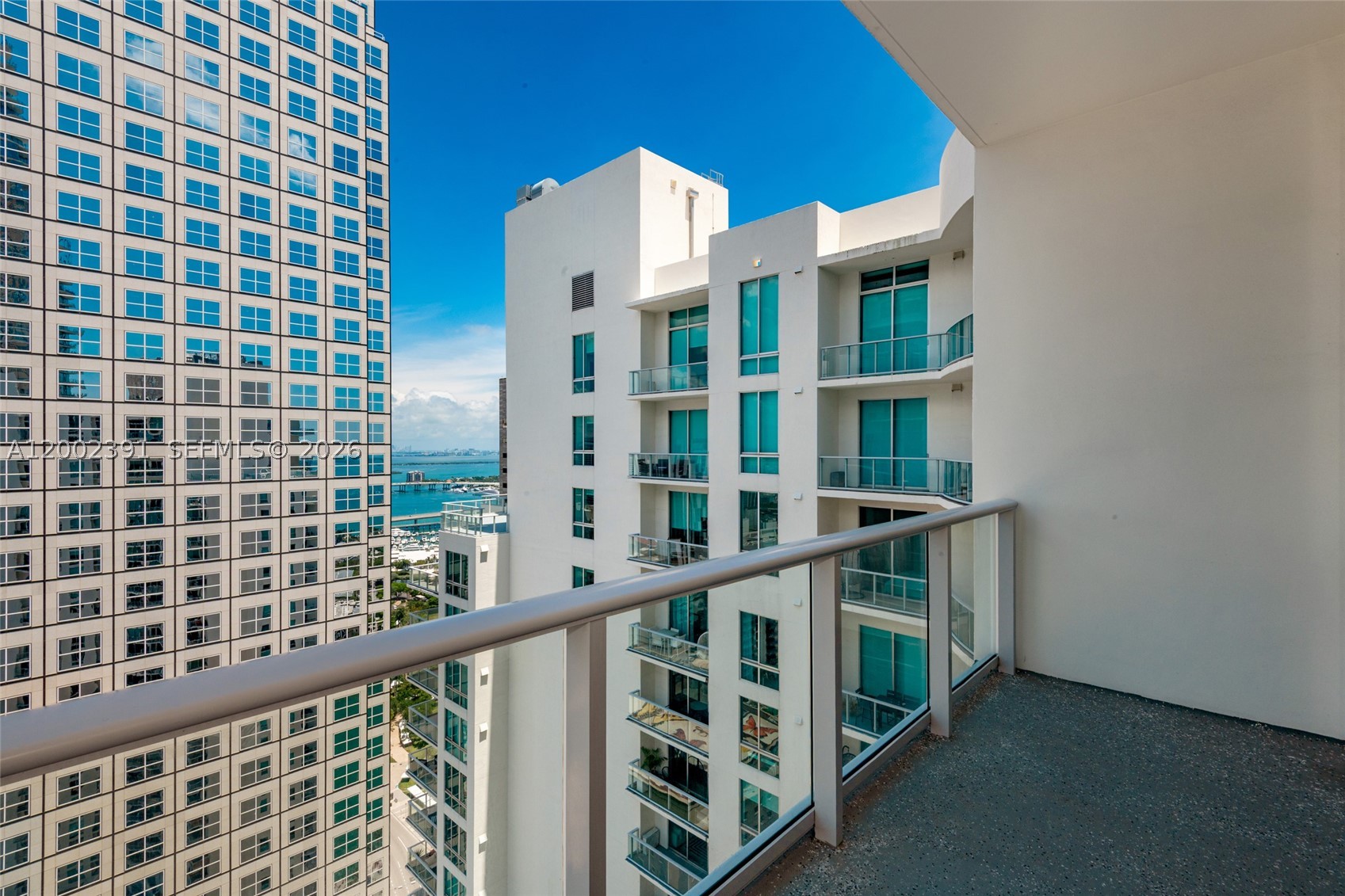 300 S Biscayne Blvd #PH-3903, Miami FL 33131
