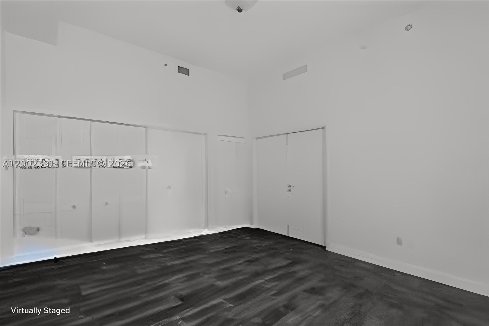 300 S Biscayne Blvd #PH-3903, Miami FL 33131