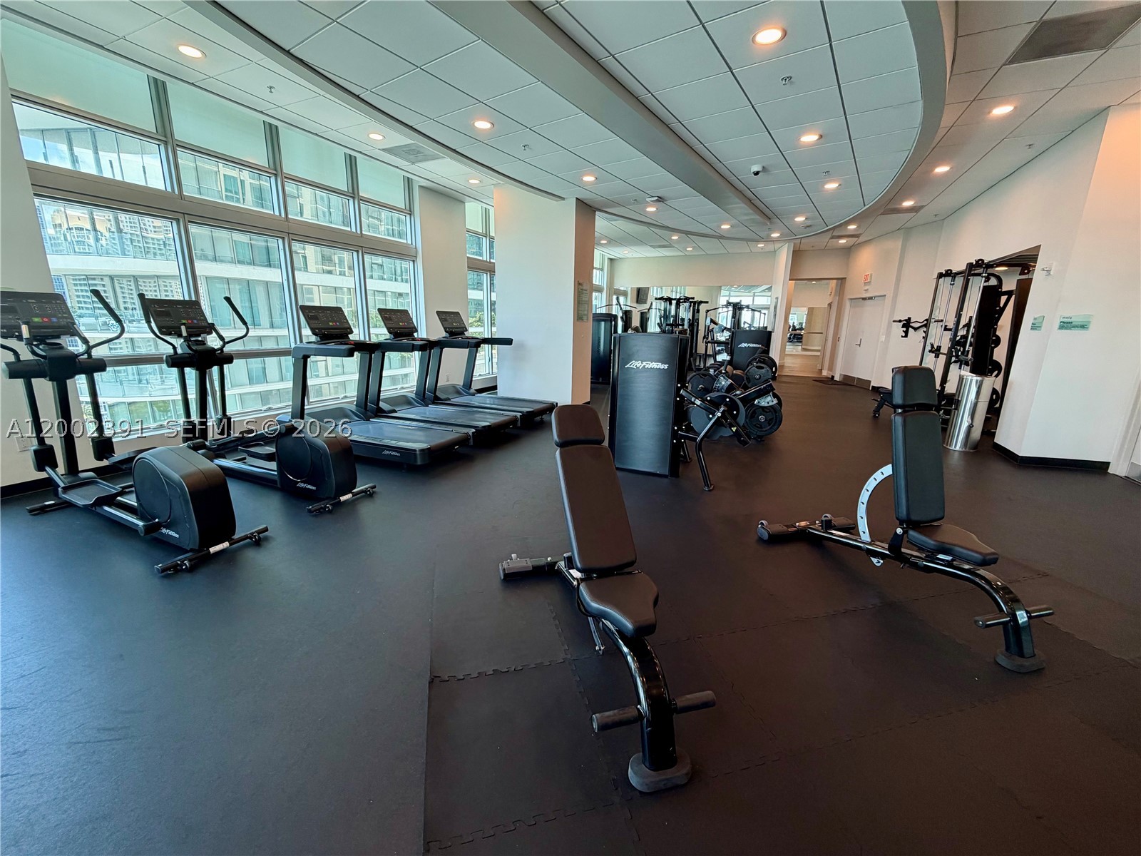 300 S Biscayne Blvd #PH-3903, Miami FL 33131
