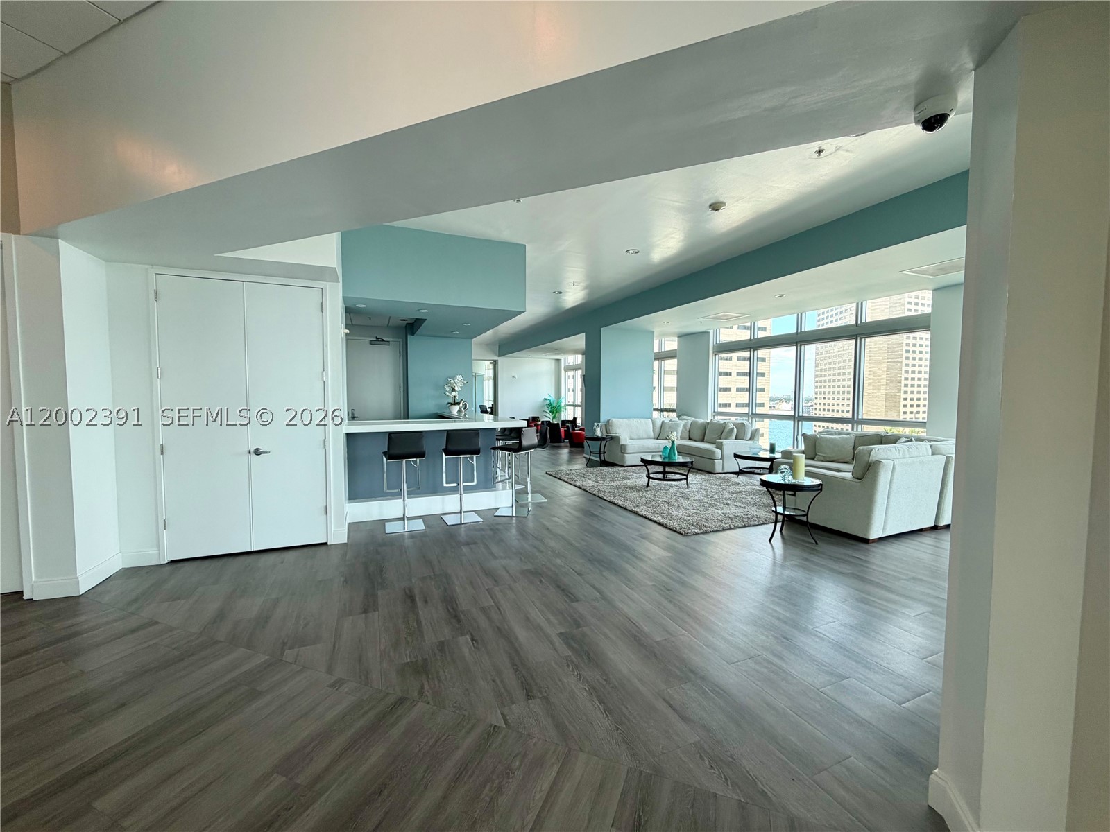 300 S Biscayne Blvd #PH-3903, Miami FL 33131