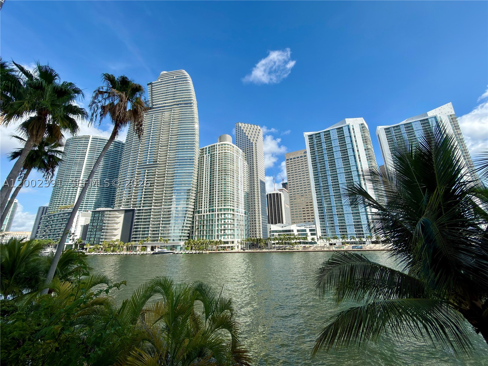 300 S Biscayne Blvd #PH-3903, Miami FL 33131