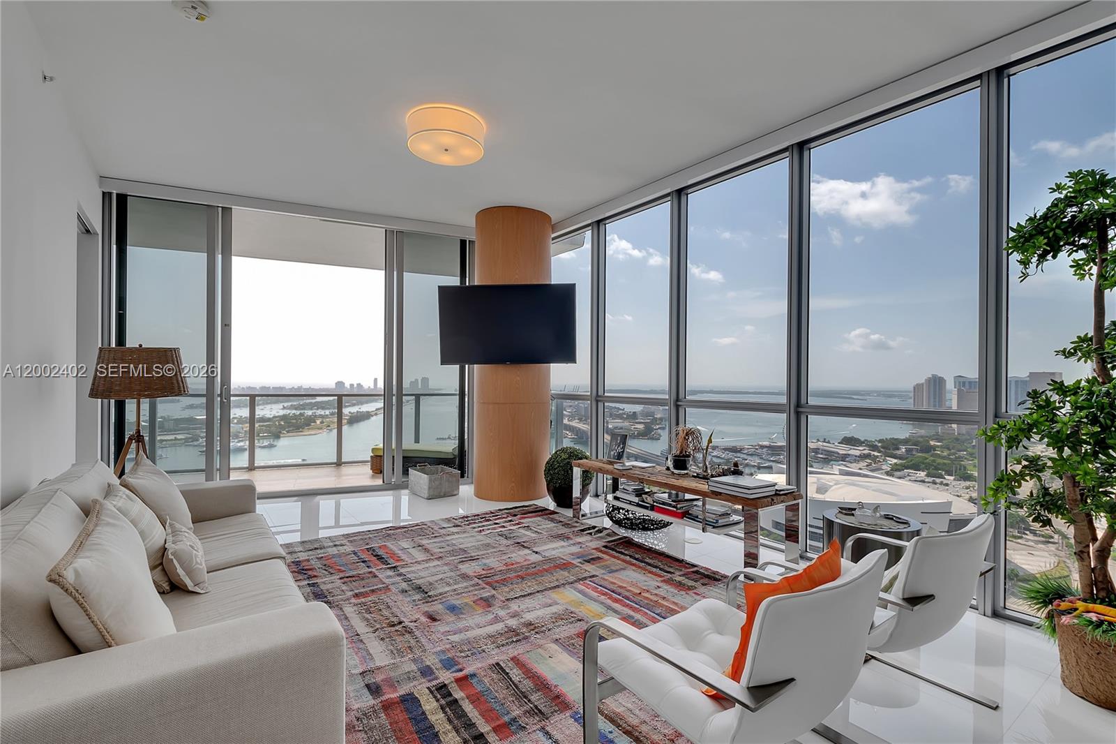1100 Biscayne Blvd #3901, Miami FL 33132