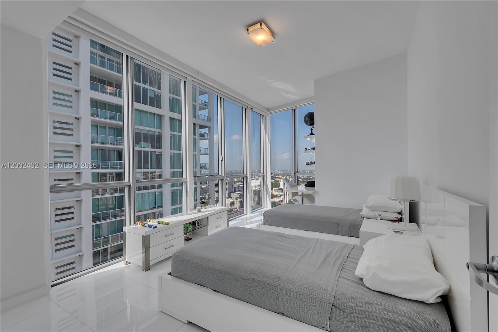 1100 Biscayne Blvd #3901, Miami FL 33132
