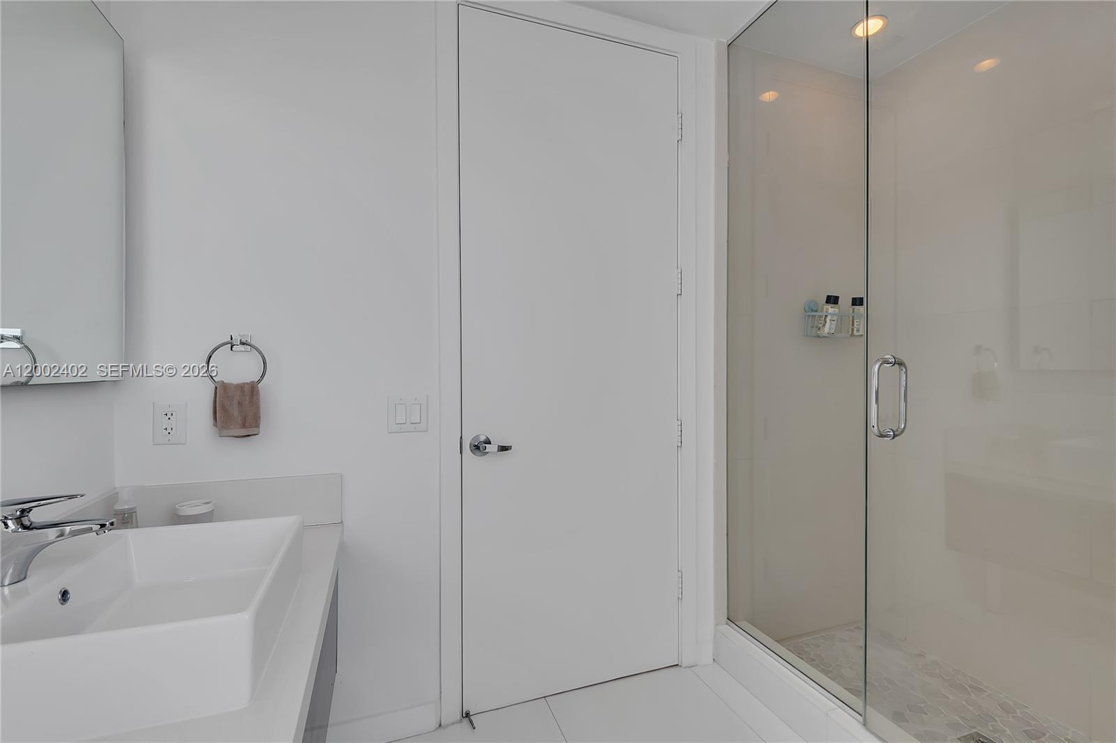 1100 Biscayne Blvd #3901, Miami FL 33132