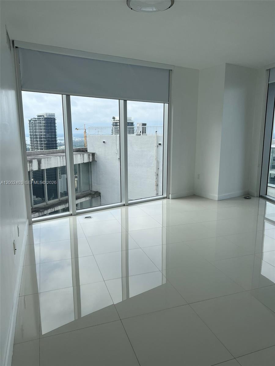 475 Brickell Ave #5508, Miami FL 33131
