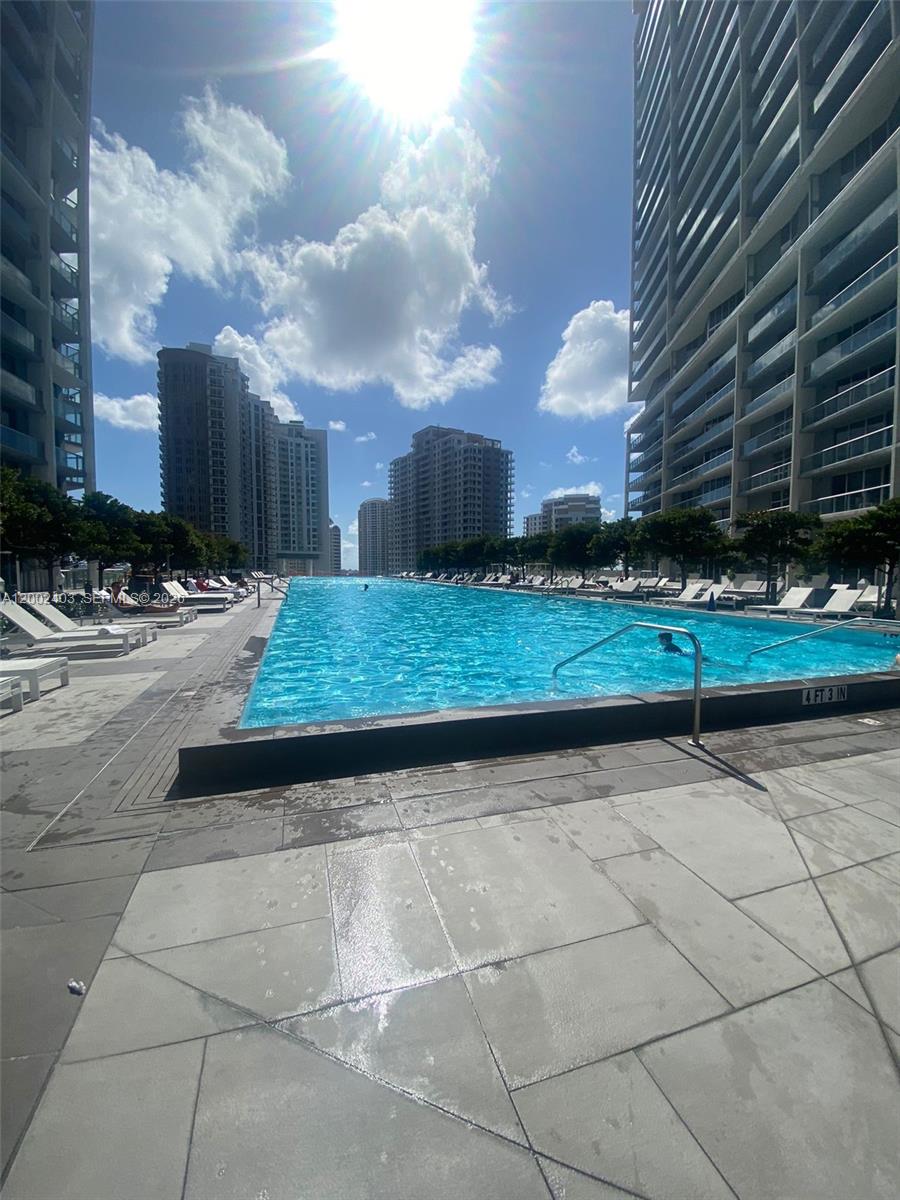 475 Brickell Ave #5508, Miami FL 33131
