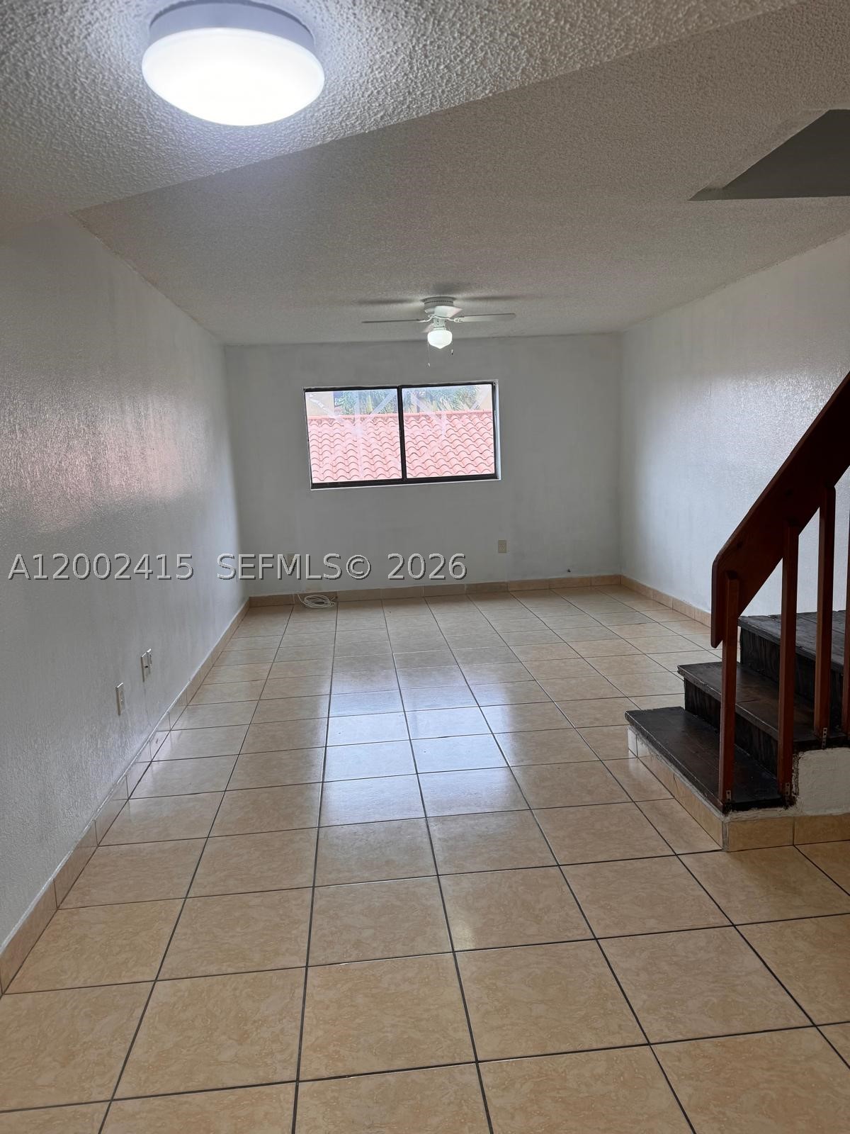 180 Royal Palm Rd #216, Hialeah Gardens FL 33016