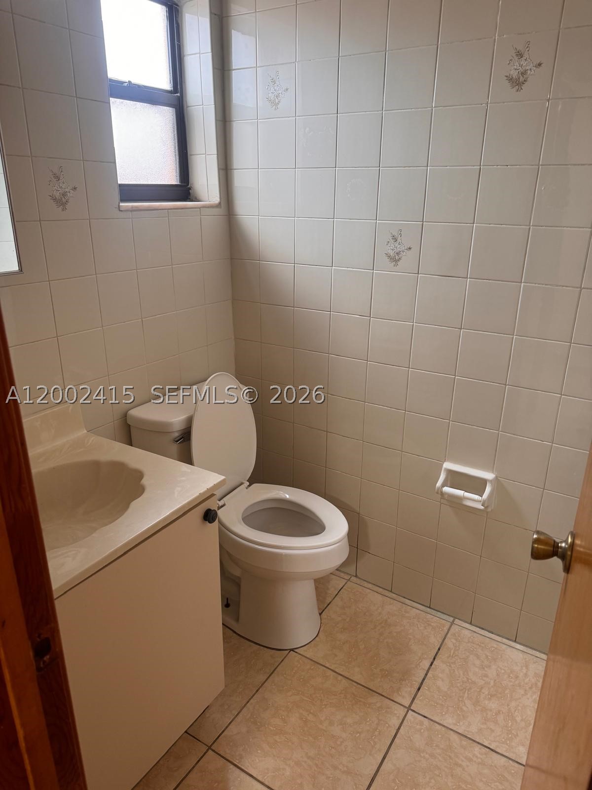 180 Royal Palm Rd #216, Hialeah Gardens FL 33016