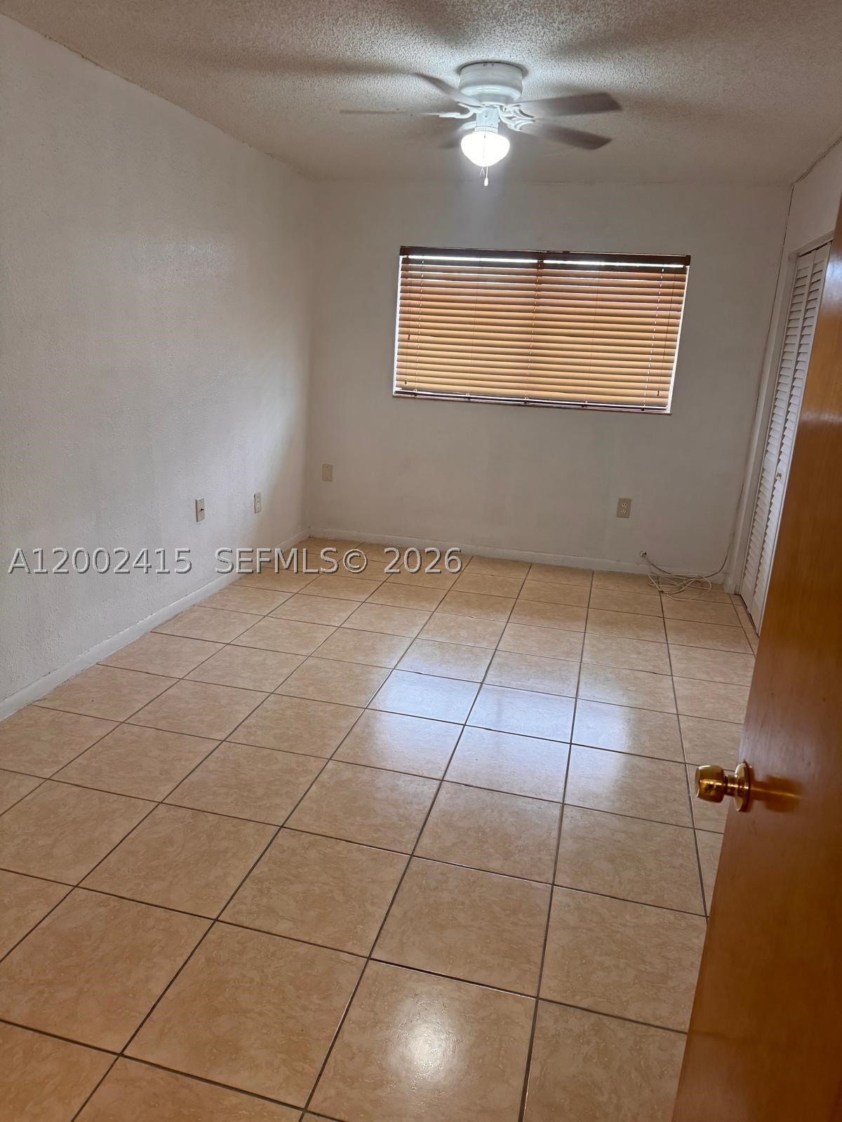 180 Royal Palm Rd #216, Hialeah Gardens FL 33016