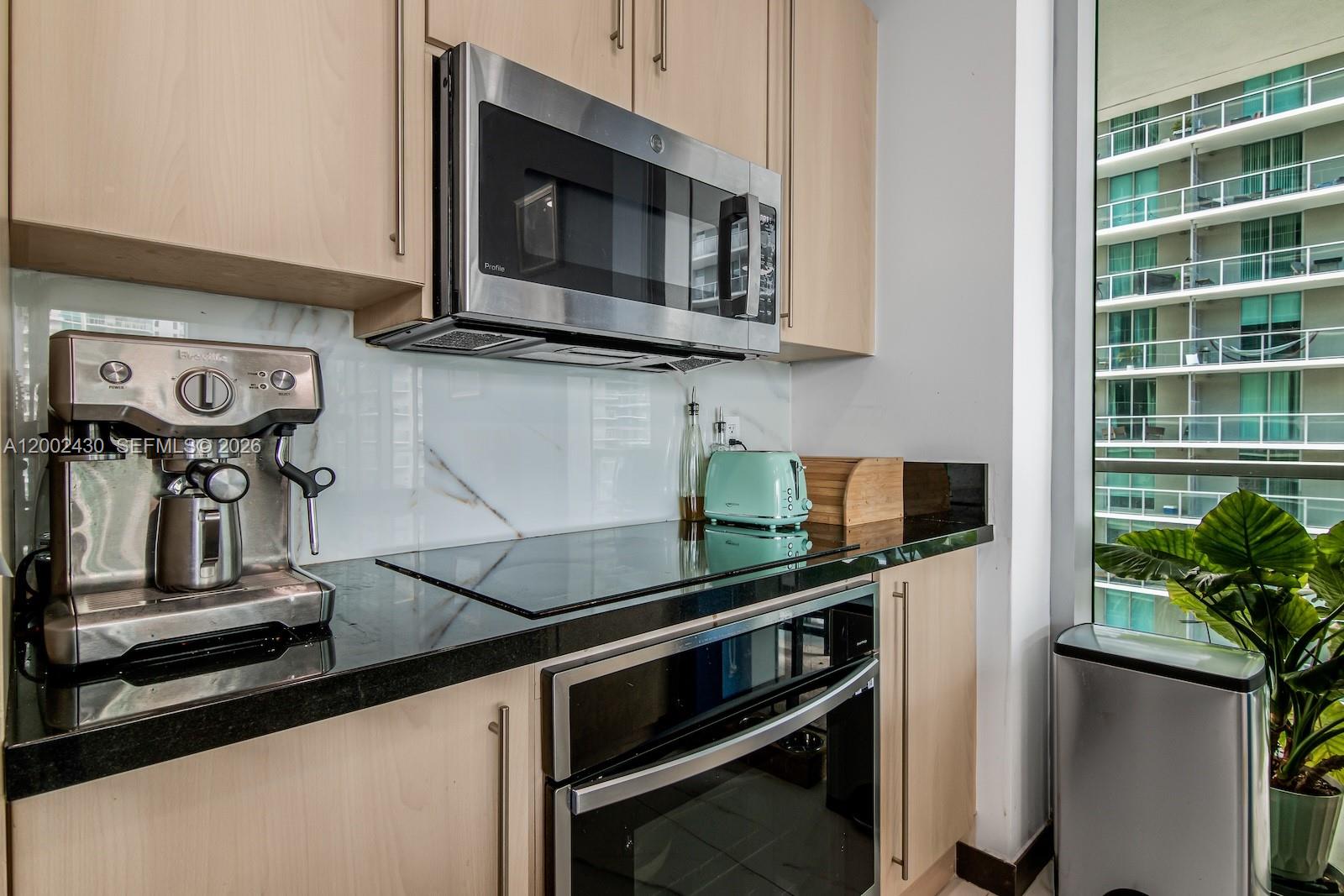 79 SW 12th St #2107-S, Miami FL 33130