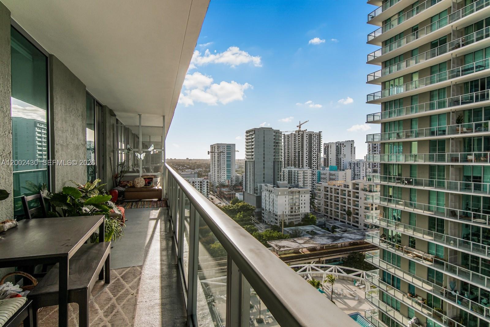 79 SW 12th St #2107-S, Miami FL 33130