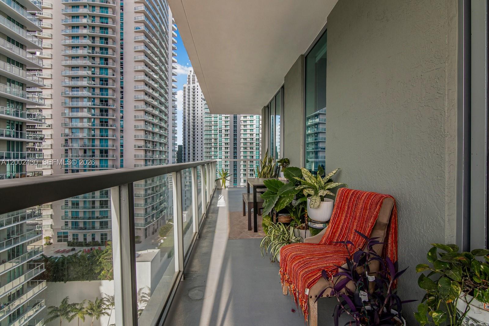 79 SW 12th St #2107-S, Miami FL 33130