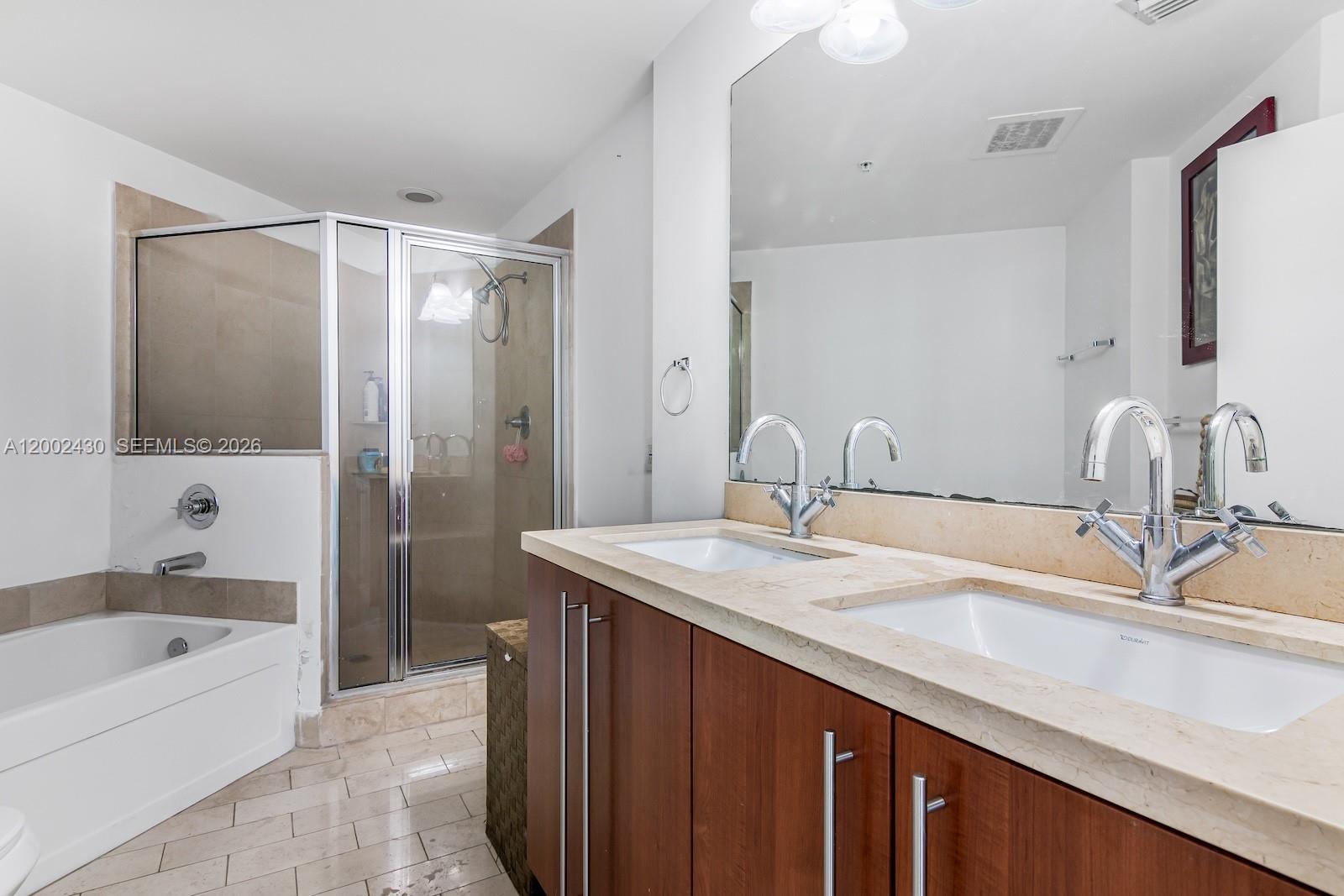 79 SW 12th St #2107-S, Miami FL 33130