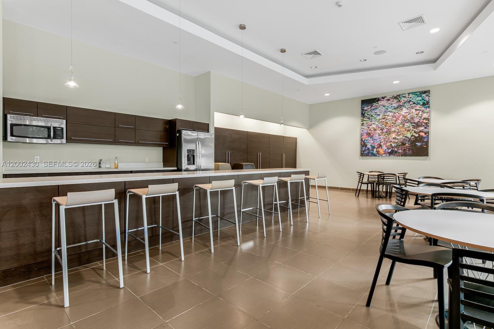 79 SW 12th St #2107-S, Miami FL 33130