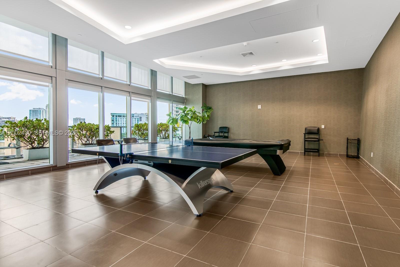 79 SW 12th St #2107-S, Miami FL 33130