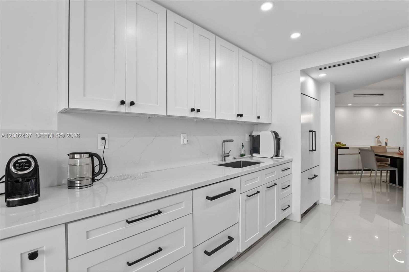 3000 Island Blvd #2404, Aventura FL 33160