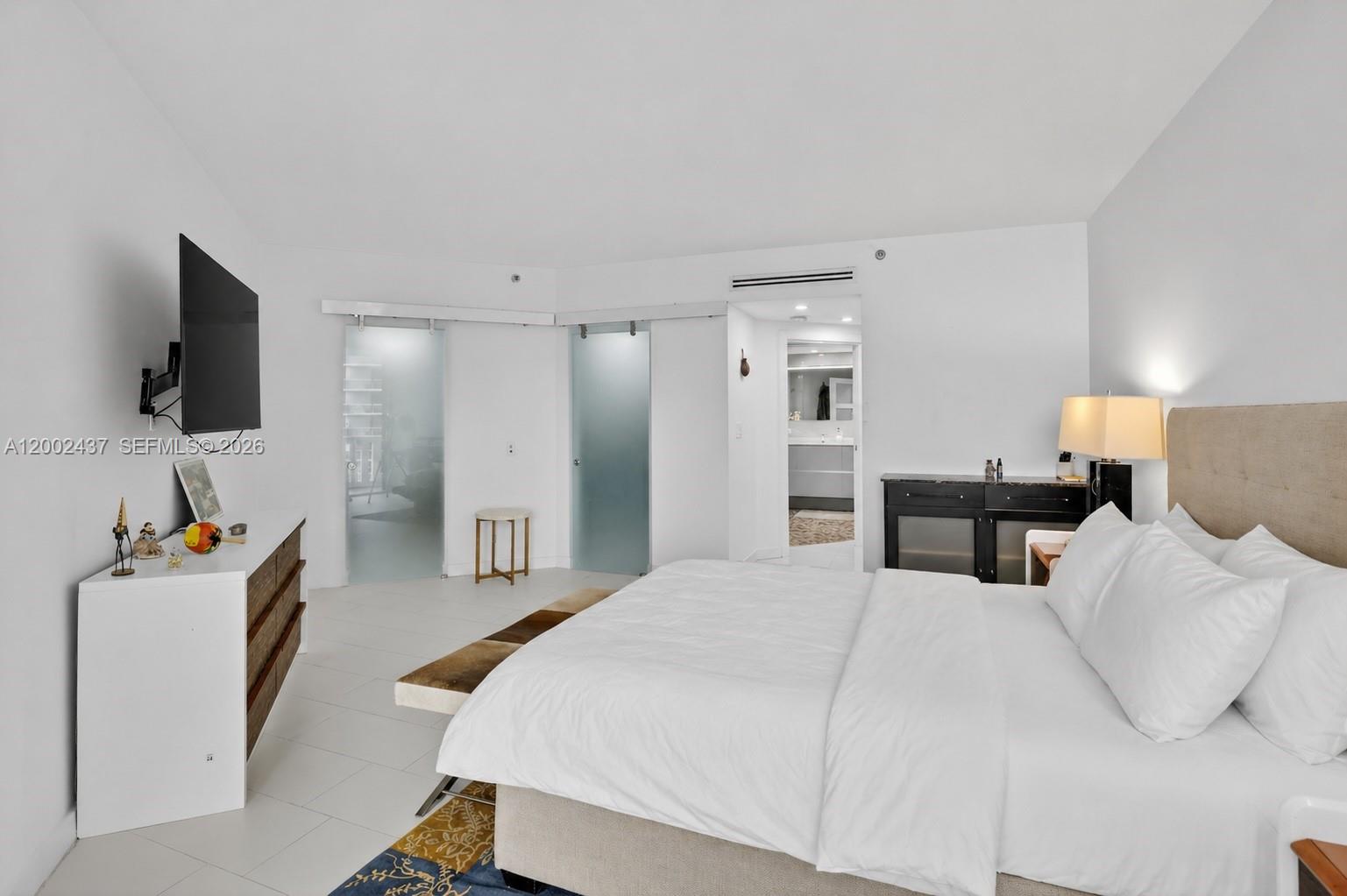 3000 Island Blvd #2404, Aventura FL 33160