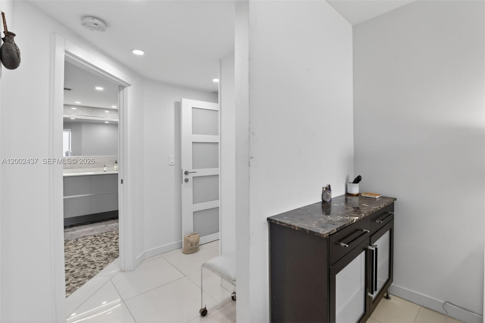 3000 Island Blvd #2404, Aventura FL 33160