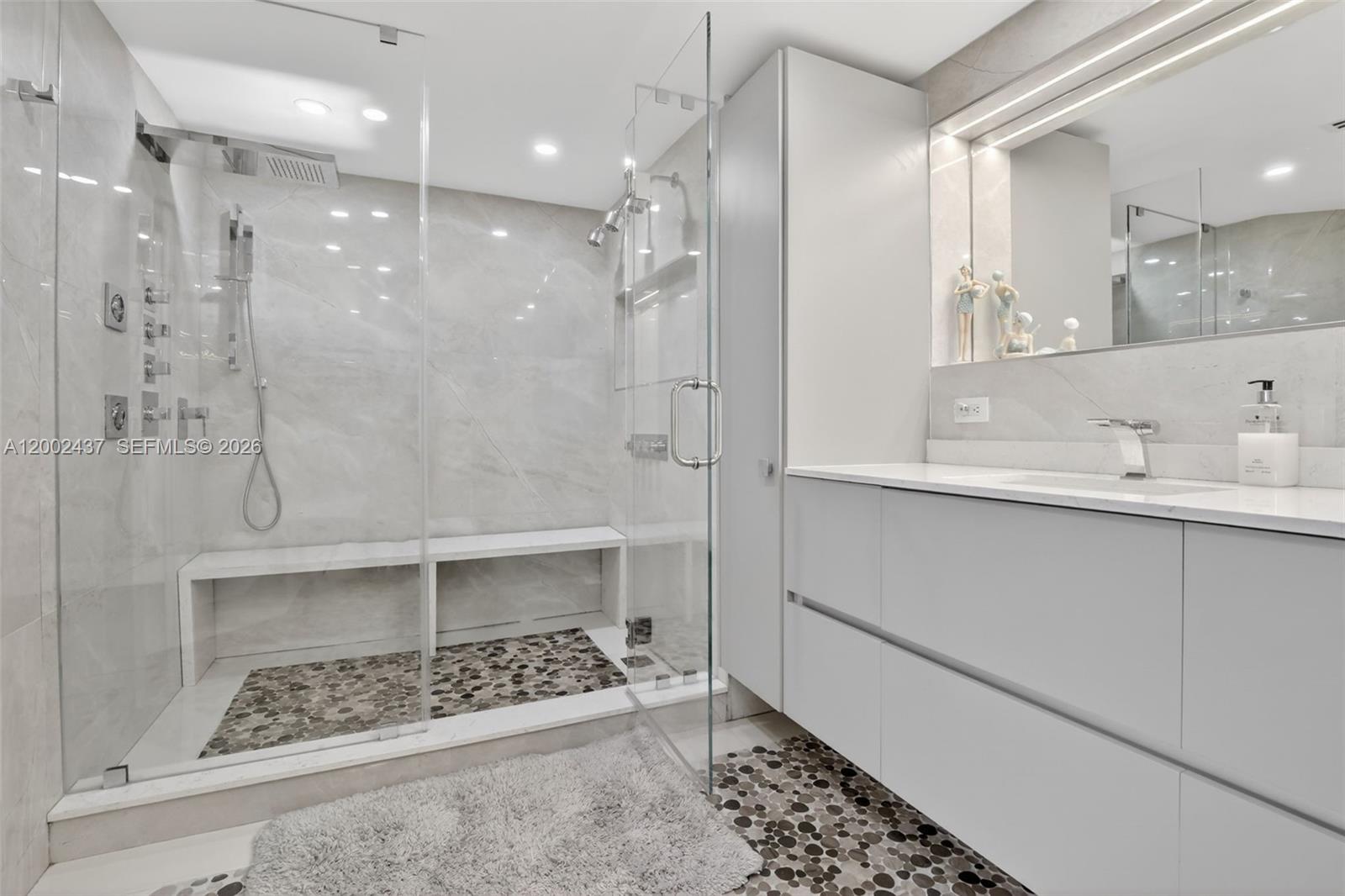 3000 Island Blvd #2404, Aventura FL 33160